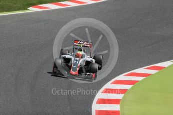 World © Octane Photographic Ltd. Haas F1 Team VF-16 - Esteban Gutierrez. Friday 13th May 2016, F1 Spanish GP Practice 2, Circuit de Barcelona Catalunya, Spain. Digital Ref : 1539LB1D4925