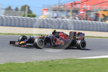 World © Octane Photographic Ltd. Scuderia Toro Rosso STR11 – Carlos Sainz. Saturday 14th May 2016, F1 Spanish GP Practice 3, Circuit de Barcelona Catalunya, Spain. Digital Ref :