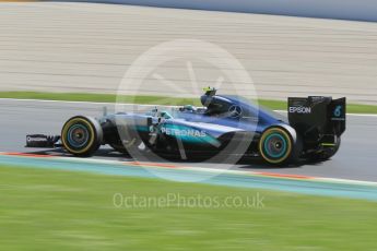 World © Octane Photographic Ltd. Mercedes AMG Petronas W07 Hybrid – Nico Rosberg. Saturday 14th May 2016, F1 Spanish GP Practice 3, Circuit de Barcelona Catalunya, Spain. Digital Ref : 1545CB1D9474