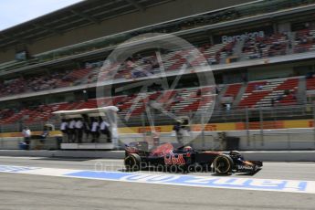 World © Octane Photographic Ltd. Scuderia Toro Rosso STR11 – Daniil Kvyat. Saturday 14th May 2016, F1 Spanish GP - Practice 3, Circuit de Barcelona Catalunya, Spain. Digital Ref : 1545LB5D4077