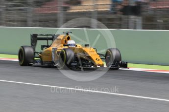 World © Octane Photographic Ltd. Renault Sport F1 Team RS16 - Kevin Magnussen. Saturday 14th May 2016, F1 Spanish GP - Qualifying, Circuit de Barcelona Catalunya, Spain. Digital Ref : 1546CB1D9811