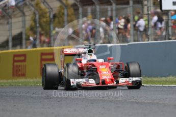 World © Octane Photographic Ltd. Scuderia Ferrari SF16-H – Sebastian Vettel. Sunday 15th May 2016, F1 Spanish GP Race, Circuit de Barcelona Catalunya, Spain. Digital Ref :