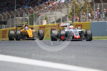 World © Octane Photographic Ltd. Haas F1 Team VF-16 - Esteban Gutierrez and Renault Sport F1 Team RS16 – Jolyon Palmer. Sunday 15th May 2016, F1 Spanish GP Race, Circuit de Barcelona Catalunya, Spain. Digital Ref :