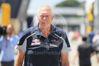 World © Octane Photographic Ltd. Scuderia Toro Rosso - John Booth. Thursday 12th May 2016, F1 Spanish GP Set up, Circuit de Barcelona Catalunya, Spain. Digital Ref : 1532CB1D2284