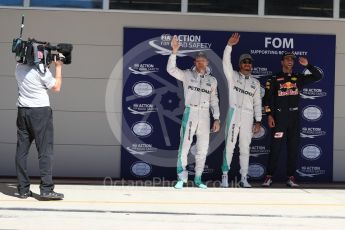 World © Octane Photographic Ltd. Mercedes AMG Petronas W07 Hybrid – Lewis Hamilton and Nico Rosberg and Red Bull Racing RB12 – Daniel Ricciardo. Saturday 22nd October 2016, F1 USA Grand Prix Qualifying, Austin, Texas – Circuit of the Americas (COTA). Digital Ref :1747LB1D2972