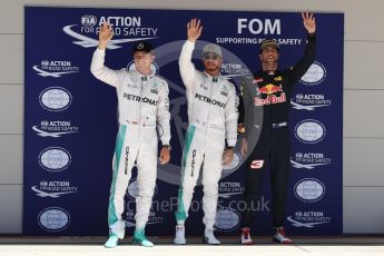 World © Octane Photographic Ltd. Mercedes AMG Petronas W07 Hybrid – Lewis Hamilton and Nico Rosberg and Red Bull Racing RB12 – Daniel Ricciardo. Saturday 22nd October 2016, F1 USA Grand Prix Qualifying, Austin, Texas – Circuit of the Americas (COTA). Digital Ref :1747LB1D2989