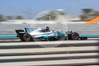 World © Octane Photographic Ltd. Formula 1 - Abu Dhabi Grand Prix - Friday Practice 1. Valtteri Bottas - Mercedes AMG Petronas F1 W08 EQ Energy+. Yas Marina Circuit, Abu Dhabi. Friday 24th November 2017. Digital Ref: