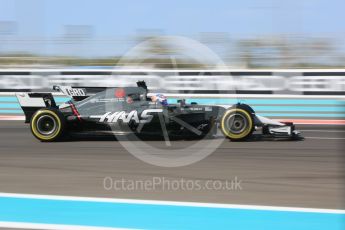 World © Octane Photographic Ltd. Formula 1 - Abu Dhabi Grand Prix - Friday Practice 1. Romain Grosjean - Haas F1 Team VF-17. Yas Marina Circuit, Abu Dhabi. Friday 24th November 2017. Digital Ref: