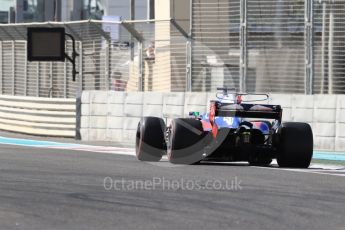 World © Octane Photographic Ltd. Formula 1 - Abu Dhabi Grand Prix - Friday Practice 1. Brendon Hartley - Scuderia Toro Rosso STR12. Yas Marina Circuit, Abu Dhabi. Friday 24th November 2017. Digital Ref:
