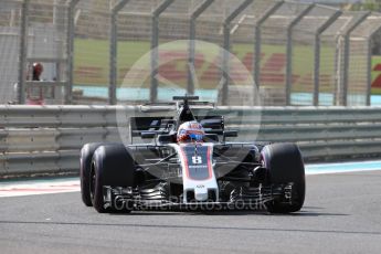 World © Octane Photographic Ltd. Formula 1 - Abu Dhabi Grand Prix - Friday Practice 1. Romain Grosjean - Haas F1 Team VF-17. Yas Marina Circuit, Abu Dhabi. Friday 24th November 2017. Digital Ref: