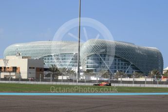 World © Octane Photographic Ltd. Formula 1 - Abu Dhabi Grand Prix - Friday Practice 1. Daniel Ricciardo - Red Bull Racing RB13. Yas Marina Circuit, Abu Dhabi. Friday 24th November 2017. Digital Ref: