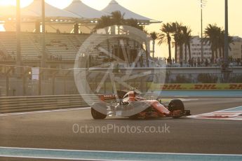 World © Octane Photographic Ltd. Formula 1 - Abu Dhabi Grand Prix - Friday - Practice 2. Stoffel Vandoorne - McLaren Honda MCL32. Yas Marina Circuit, Abu Dhabi. Friday 24th November 2017. Digital Ref: 2003CB1L6246