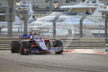 World © Octane Photographic Ltd. Formula 1 - Abu Dhabi Grand Prix - Friday - Practice 2. Brendon Hartley - Scuderia Toro Rosso STR12. Yas Marina Circuit, Abu Dhabi. Friday 24th November 2017. Digital Ref: 2003CB1L6453