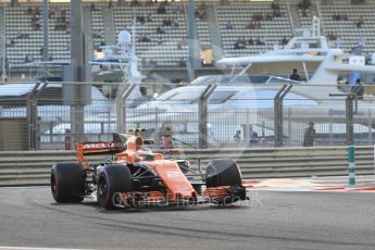 World © Octane Photographic Ltd. Formula 1 - Abu Dhabi Grand Prix - Friday - Practice 2. Stoffel Vandoorne - McLaren Honda MCL32. Yas Marina Circuit, Abu Dhabi. Friday 24th November 2017. Digital Ref: 2003CB1L6501