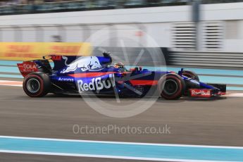 World © Octane Photographic Ltd. Formula 1 - Abu Dhabi Grand Prix - Friday - Practice 2. Brendon Hartley - Scuderia Toro Rosso STR12. Yas Marina Circuit, Abu Dhabi. Friday 24th November 2017. Digital Ref: 2003CB1L6654