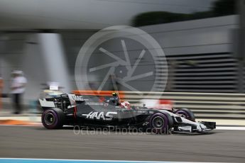 World © Octane Photographic Ltd. Formula 1 - Abu Dhabi Grand Prix - Friday - Practice 2. Kevin Magnussen - Haas F1 Team VF-17. Yas Marina Circuit, Abu Dhabi. Friday 24th November 2017. Digital Ref: 2003CB1L6788