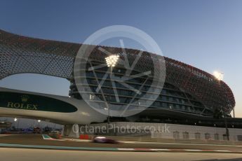 World © Octane Photographic Ltd. Formula 1 - Abu Dhabi Grand Prix - Friday - Practice 2. Brendon Hartley - Scuderia Toro Rosso STR12. Yas Marina Circuit, Abu Dhabi. Friday 24th November 2017. Digital Ref: 2003CB5D0132