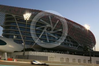World © Octane Photographic Ltd. Formula 1 - Abu Dhabi Grand Prix - Friday - Practice 2. Felipe Massa - Williams Martini Racing FW40. Yas Marina Circuit, Abu Dhabi. Friday 24th November 2017. Digital Ref: 2003CB5D0165