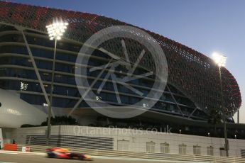 World © Octane Photographic Ltd. Formula 1 - Abu Dhabi Grand Prix - Friday - Practice 2. Max Verstappen - Red Bull Racing RB13. Yas Marina Circuit, Abu Dhabi. Friday 24th November 2017. Digital Ref: 2003CB5D0172