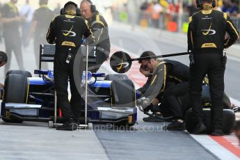 World © Octane Photographic Ltd. FIA Formula 2 (F2) - Practice. Nicolas Latifi – DAMS. Abu Dhabi Grand Prix, Yas Marina Circuit. 24th November 2017. Digital Ref:2000CB1L5685