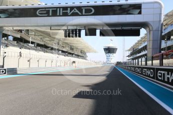 World © Octane Photographic Ltd. GP3 - Race 1. The run to turn 1. Abu Dhabi Grand Prix, Yas Marina Circuit. Saturday 25th November 2017. Digital Ref: