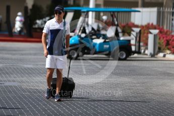 World © Octane Photographic Ltd. Formula 1 - Abu Dhabi Grand Prix - Friday Practice 1. Felipe Massa - Williams Martini Racing FW40. Yas Marina Circuit, Abu Dhabi. Friday 24th November 2017. Digital Ref:1998LB2D8031