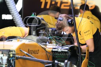 World © Octane Photographic Ltd. Formula 1 - Abu Dhabi Grand Prix - Thursday Setup. Renault Sport F1 Team R.S.17. Yas Marina Circuit, Abu Dhabi. Thursday 23rd November 2017. Digital Ref:1996CB1L4756