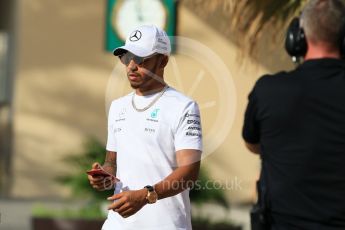 World © Octane Photographic Ltd. Formula 1 - Abu Dhabi Grand Prix - Thursday Setup. Lewis Hamilton - Mercedes AMG Petronas F1 W08 EQ Energy+. Yas Marina Circuit, Abu Dhabi. Thursday 23rd November 2017. Digital Ref: 1996CB1L5139