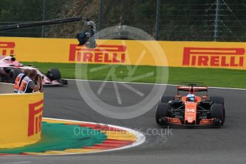 World © Octane Photographic Ltd. Formula 1 - Belgian Grand Prix - Race. Fernando Alonso - McLaren Honda MCL32 and Esteban Ocon - Sahara Force India VJM10. Circuit de Francorchamps, Belgium. Sunday 27th August 2017. Digital Ref:1933LB2D7325