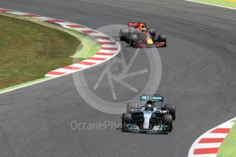 World © Octane Photographic Ltd. Formula 1 - Spanish Grand Prix Race. Valtteri Bottas - Mercedes AMG Petronas F1 W08 EQ Energy+ and Daniel Ricciardo - Red Bull Racing RB13. Circuit de Barcelona - Catalunya, Spain. Sunday 14th May 2017. Digital Ref:1825LB2D8870