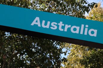 World © Octane Photographic Ltd. Formula 1 - Australian Grand Prix - Pit Lane. Atmosphere. Albert Park Circuit. Friday 24th March 2017. Digital Ref: 1792LB1D0908