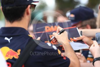 World © Octane Photographic Ltd. Formula 1 - Australian Grand Prix - Melbourne Walk. Daniel Ricciardo - Red Bull Racing RB13. Albert Park Circuit. Sunday 26th March 2017. Digital Ref: 1799LB1D5084