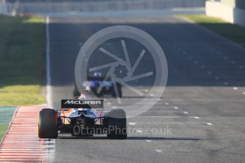 World © Octane Photographic Ltd. Formula 1 - Winter Test 2. Fernando Alonso - McLaren Honda MCL32 and Marcus Ericsson – Sauber F1 Team C36. Circuit de Barcelona-Catalunya. Friday 10th March 2017. Digital Ref: 1787CB1D6933