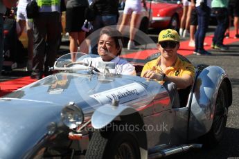 World © Octane Photographic Ltd. Formula 1 - Japanese Grand Prix - Sunday - Drivers’ Parade. Nico Hulkenberg - Renault Sport F1 Team R.S.17. Suzuka Circuit, Suzuka, Japan. Sunday 8th October 2017. Digital Ref:1979LB1D0111