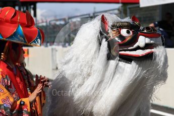 World © Octane Photographic Ltd. Formula 1 - Japanese Grand Prix - Sunday - Drivers’ Parade. Traditional celebrations. Suzuka Circuit, Suzuka, Japan. Sunday 8th October 2017. Digital Ref:1979LB1D9945