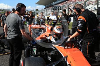 World © Octane Photographic Ltd. Formula 1 - Japanese Grand Prix - Sunday - Grid. Stoffel Vandoorne - McLaren Honda MCL32. Suzuka Circuit, Suzuka, Japan. Sunday 8th October 2017. Digital Ref:1979LB2D5365