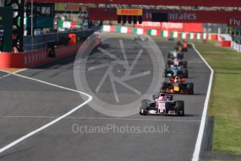 World © Octane Photographic Ltd. Formula 1 - Japanese Grand Prix - Sunday - Race. Esteban Ocon - Sahara Force India VJM10, Daniel Ricciardo - Red Bull Racing RB13 and Valtteri Bottas - Mercedes AMG Petronas F1 W08 EQ Energy+. Suzuka Circuit, Suzuka, Japan. Sunday 8th October 2017. Digital Ref:1980LB1D0677