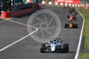 World © Octane Photographic Ltd. Formula 1 - Japanese Grand Prix - Sunday - Race. Felipe Massa - Williams Martini Racing FW40 and Nico Hulkenberg - Renault Sport F1 Team R.S.17. Suzuka Circuit, Suzuka, Japan. Sunday 8th October 2017. Digital Ref:1980LB1D0702