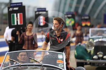 World © Octane Photographic Ltd. Formula 1 - Singapore Grand Prix - Drivers’ parade. Romain Grosjean - Haas F1 Team VF-17. Marina Bay Street Circuit, Singapore. Sunday 17th September 2017. Digital Ref: