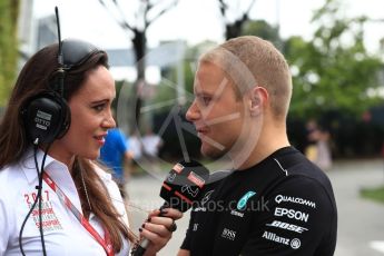 World © Octane Photographic Ltd. Formula 1 - Singapore Grand Prix - Paddock. Valtteri Bottas - Mercedes AMG Petronas F1 W08 EQ Energy+. Marina Bay Street Circuit, Singapore. Friday 15th September 2017. Digital Ref: 1957LB1D8111