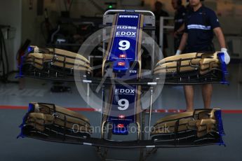 World © Octane Photographic Ltd. Formula 1 - Singapore Grand Prix - Pit Lane. Sauber F1 Team C36. Marina Bay Street Circuit, Singapore. Thursday 14th September 2017. Digital Ref: 1955LB2D0449