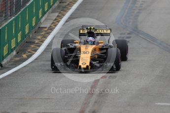 World © Octane Photographic Ltd. Formula 1 - Singapore Grand Prix - Practice 1. Jolyon Palmer - Renault Sport F1 Team R.S.17. Marina Bay Street Circuit, Singapore. Friday 15th September 2017. Digital Ref: 1958LB1D8268