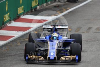 World © Octane Photographic Ltd. Formula 1 - Singapore Grand Prix - Practice 1. Marcus Ericsson – Sauber F1 Team C36. Marina Bay Street Circuit, Singapore. Friday 15th September 2017. Digital Ref: 1958LB1D8297