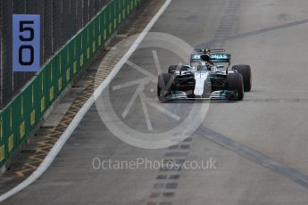 World © Octane Photographic Ltd. Formula 1 - Singapore Grand Prix - Practice 1. Valtteri Bottas - Mercedes AMG Petronas F1 W08 EQ Energy+. Marina Bay Street Circuit, Singapore. Friday 15th September 2017. Digital Ref: 1958LB1D8341