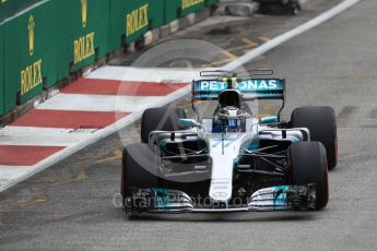 World © Octane Photographic Ltd. Formula 1 - Singapore Grand Prix - Practice 1. Valtteri Bottas - Mercedes AMG Petronas F1 W08 EQ Energy+. Marina Bay Street Circuit, Singapore. Friday 15th September 2017. Digital Ref: 1958LB1D8385