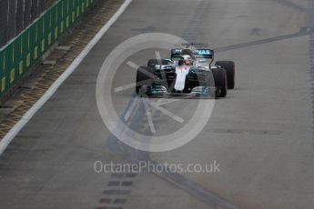 World © Octane Photographic Ltd. Formula 1 - Singapore Grand Prix - Practice 1. Lewis Hamilton - Mercedes AMG Petronas F1 W08 EQ Energy+. Marina Bay Street Circuit, Singapore. Friday 15th September 2017. Digital Ref: 1958LB1D8400