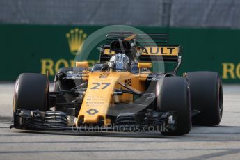 World © Octane Photographic Ltd. Formula 1 - Singapore Grand Prix - Practice 1. Nico Hulkenberg - Renault Sport F1 Team R.S.17. Marina Bay Street Circuit, Singapore. Friday 15th September 2017. Digital Ref:1958LB1D9130