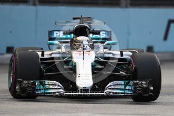 World © Octane Photographic Ltd. Formula 1 - Singapore Grand Prix - Practice 1. Lewis Hamilton - Mercedes AMG Petronas F1 W08 EQ Energy+. Marina Bay Street Circuit, Singapore. Friday 15th September 2017. Digital Ref:1958LB1D9235