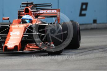 World © Octane Photographic Ltd. Formula 1 - Singapore Grand Prix - Practice 1. Fernando Alonso - McLaren Honda MCL32. Marina Bay Street Circuit, Singapore. Friday 15th September 2017. Digital Ref:1958LB1D9285