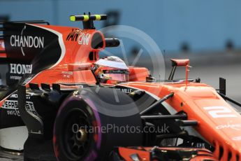 World © Octane Photographic Ltd. Formula 1 - Singapore Grand Prix - Practice 1. Stoffel Vandoorne - McLaren Honda MCL32. Marina Bay Street Circuit, Singapore. Friday 15th September 2017. Digital Ref:1958LB1D9334